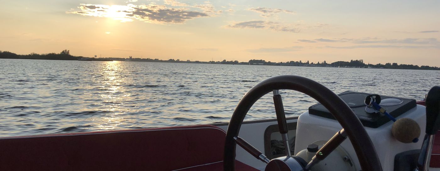 Sloep huren in Friesland              Vertrek vanuit Unieke locatie