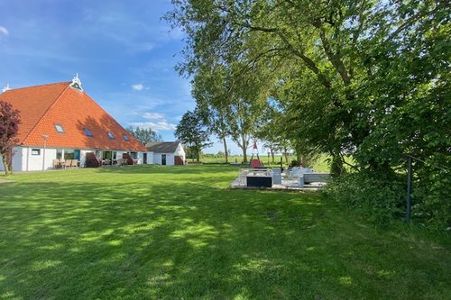 terrasEnBoerderij.jpg